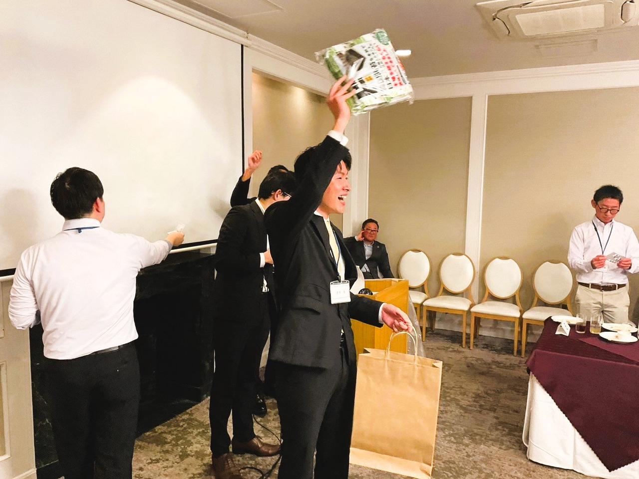 LINE_ALBUM_忘年会_231218_68.jpg